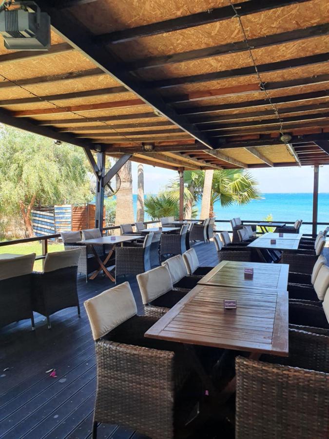 Andreas & Melanie Beach Hotel Governors Beach Exterior photo
